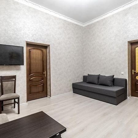 Art Balabana Apartment リヴィウ エクステリア 写真