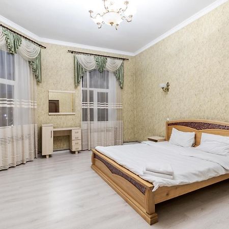 Art Balabana Apartment リヴィウ エクステリア 写真