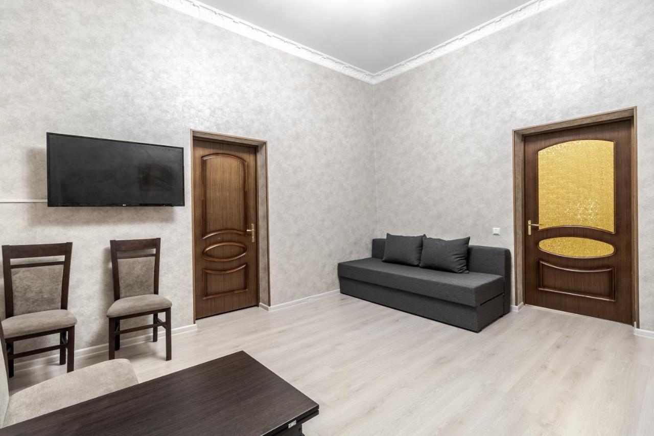 Art Balabana Apartment リヴィウ エクステリア 写真
