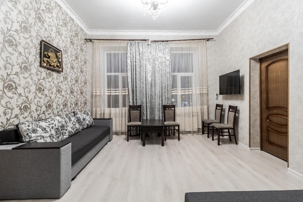 Art Balabana Apartment リヴィウ エクステリア 写真